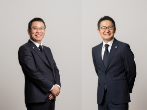 代表の大久保(左)と倉内(右)