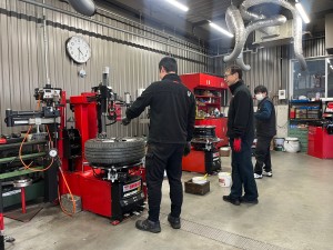 株式会社タイヤセールスの写真3